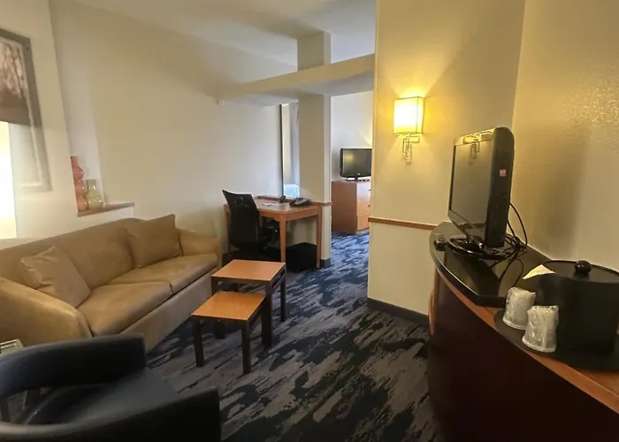 Fairfield & South Medical District Hotel 3*