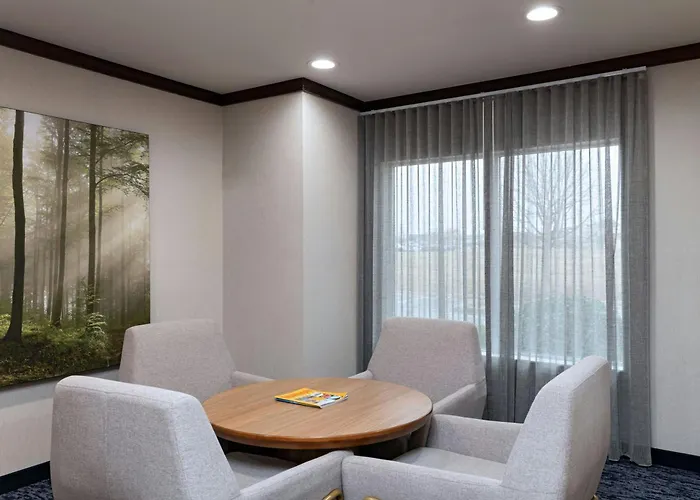 Fairfield & South Medical District Hotel 3*