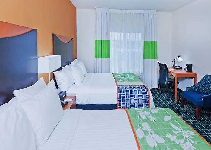 Hotel Fairfield & South Medical District